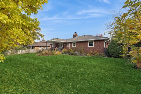 Tiny photo for 31 E Washington Boulevard, Lombard, IL 60148 (MLS # 12531797)