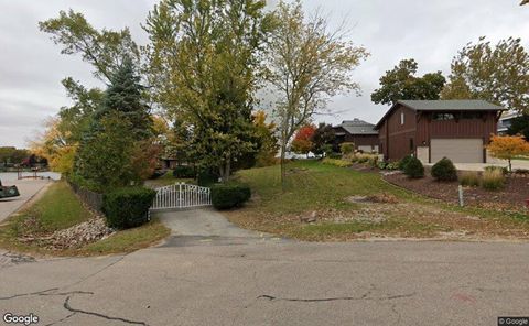 1285 Lake Holiday Drive Sandwich IL 60548