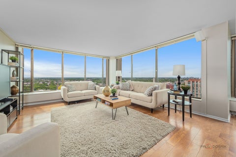 Tiny photo for 5455 N Sheridan Road #2615, Chicago, IL 60640 (MLS # 12692289)