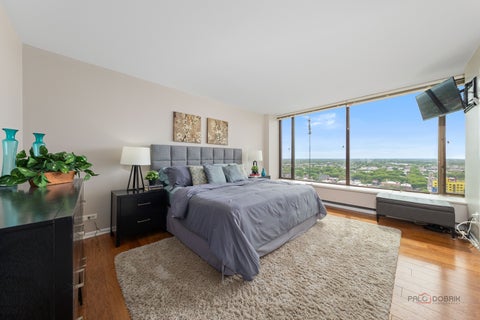 Tiny photo for 5455 N Sheridan Road #2615, Chicago, IL 60640 (MLS # 12692289)