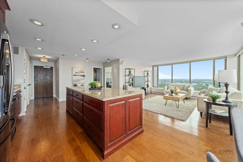 Tiny photo for 5455 N Sheridan Road #2615, Chicago, IL 60640 (MLS # 12692289)