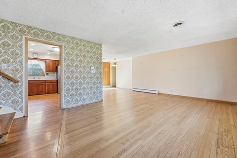 Tiny photo for 30W445 Arbor Lane, West Chicago, IL 60185 (MLS # 12605145)