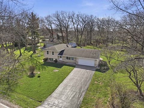 Tiny photo for 30W445 Arbor Lane, West Chicago, IL 60185 (MLS # 12605145)