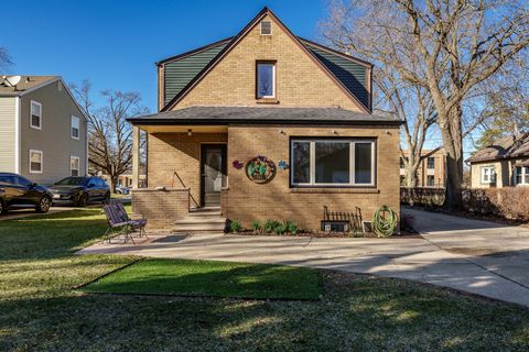 Tiny photo for 1656 Oakwood Avenue, Beloit, WI 53511 (MLS # 12609355)