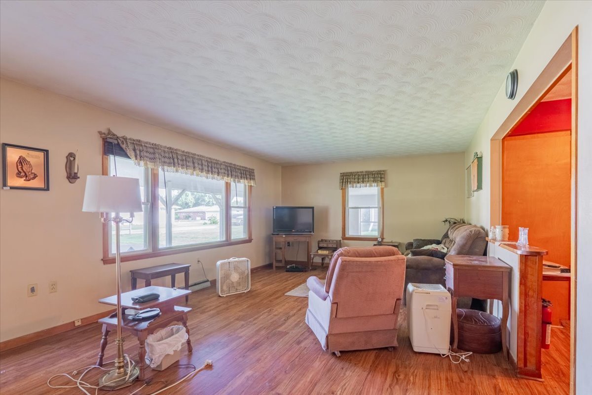 5547 Stone Road