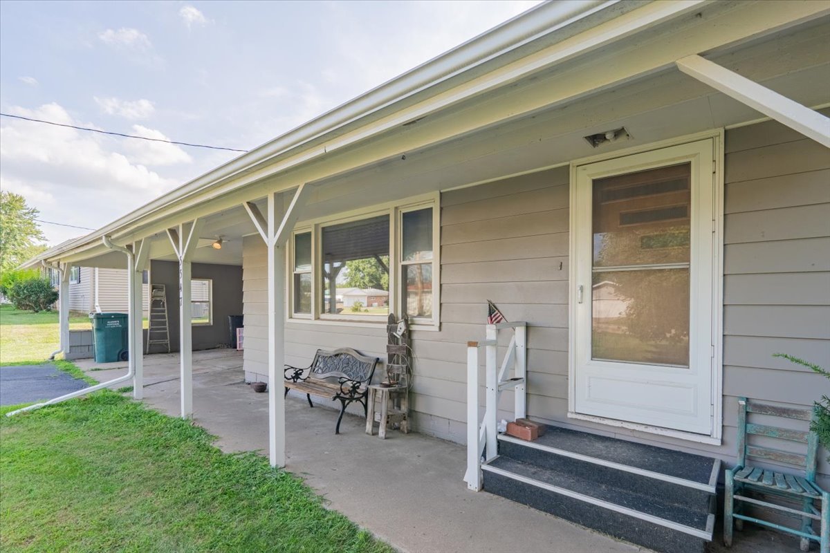 5547 Stone Road