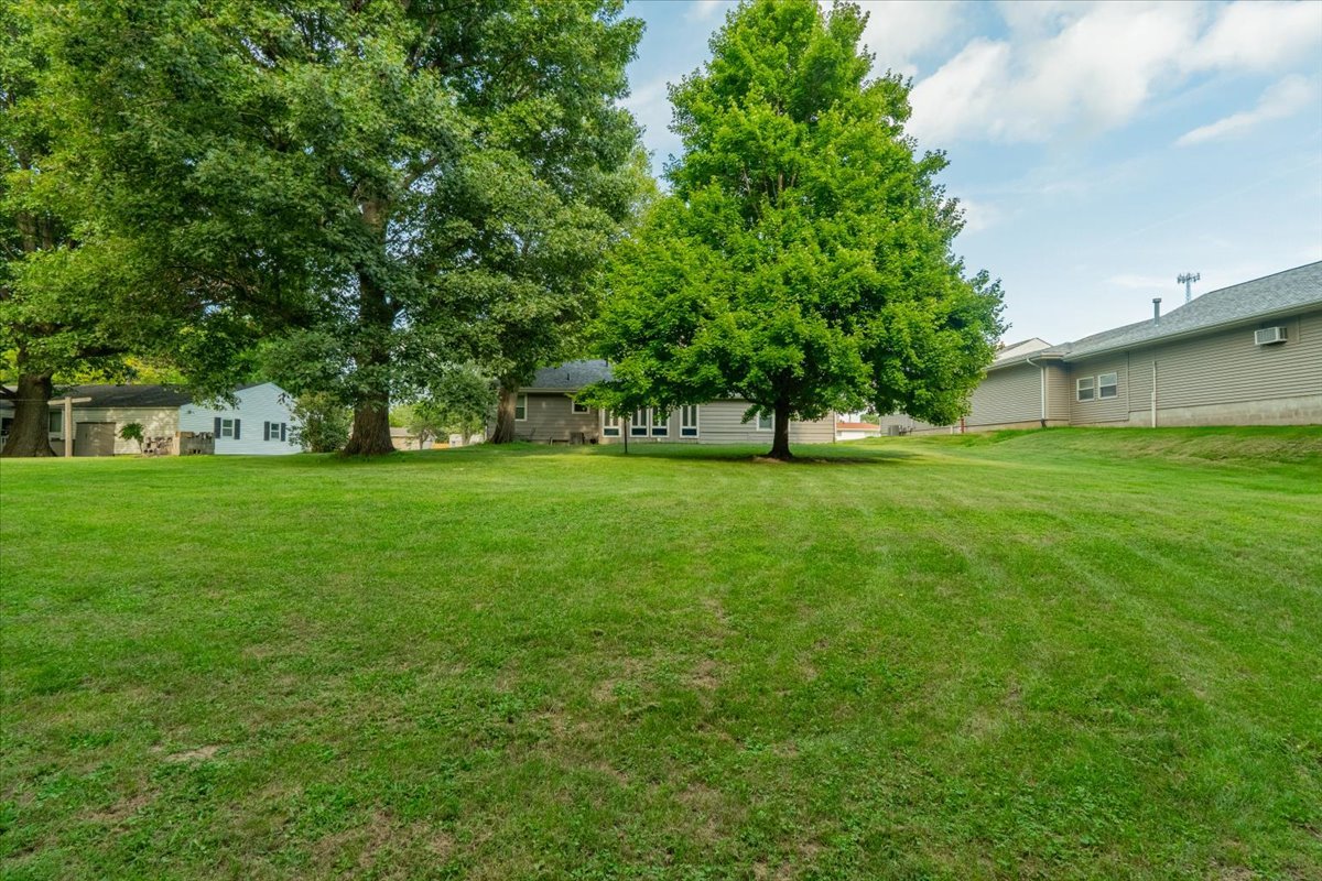 5547 Stone Road