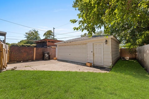 Tiny photo for 7618 S Sangamon Street, Chicago, IL 60620 (MLS # 12733544)
