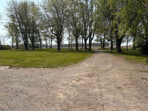Tiny photo for 15662 E Nolan Road, Mt Vernon, IL 62864 (MLS # 12612090)