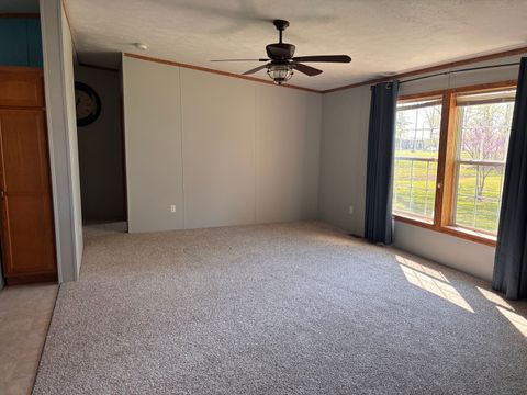 Tiny photo for 15662 E Nolan Road, Mt Vernon, IL 62864 (MLS # 12612090)