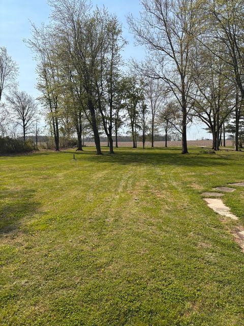 Tiny photo for 15662 E Nolan Road, Mt Vernon, IL 62864 (MLS # 12612090)