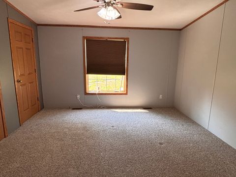 Tiny photo for 15662 E Nolan Road, Mt Vernon, IL 62864 (MLS # 12612090)