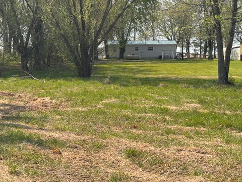 Tiny photo for 15662 E Nolan Road, Mt Vernon, IL 62864 (MLS # 12612090)