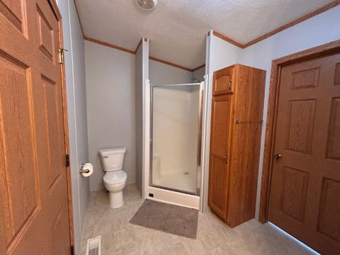 Tiny photo for 15662 E Nolan Road, Mt Vernon, IL 62864 (MLS # 12612090)
