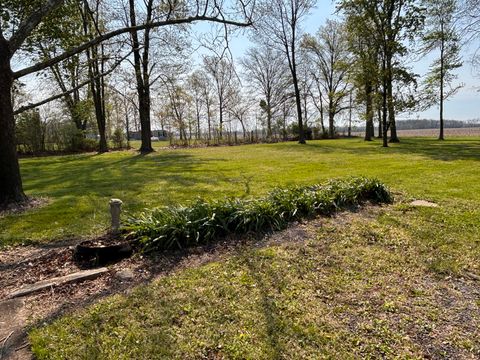 Tiny photo for 15662 E Nolan Road, Mt Vernon, IL 62864 (MLS # 12612090)