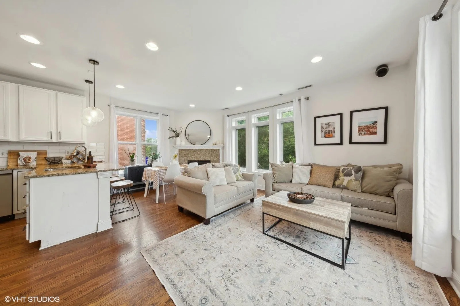 1308 W Fillmore Street 4