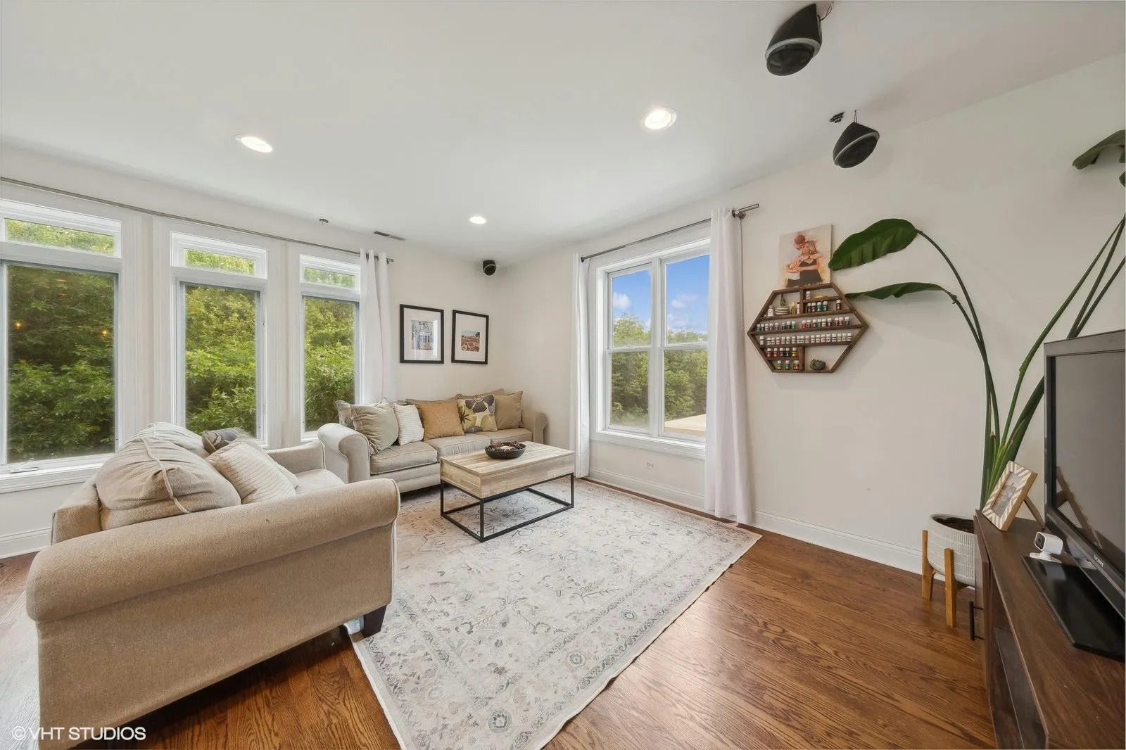 1308 W Fillmore Street 4