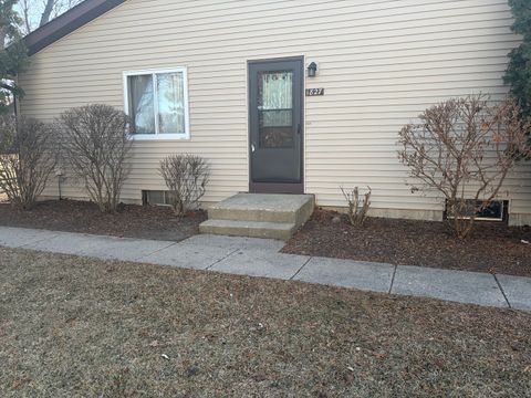 Tiny photo for 1827 Kerrybrook Court #427, Sycamore, IL 60178 (MLS # 12582492)