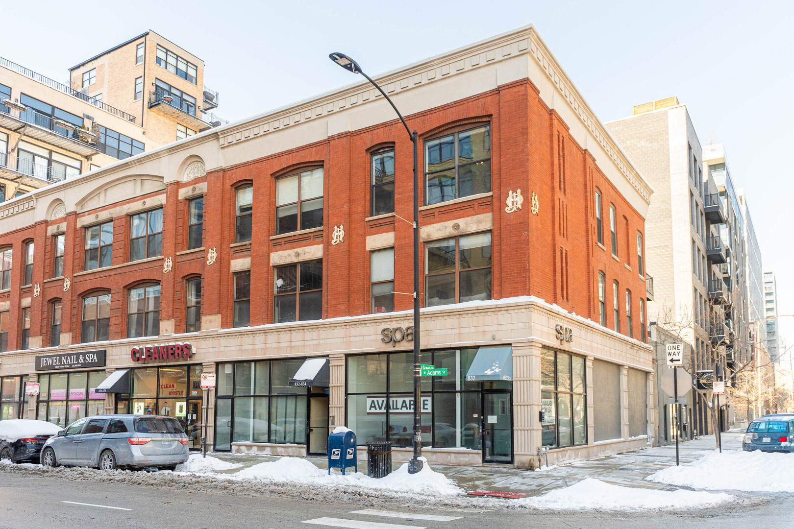 832 W Adams Street 2