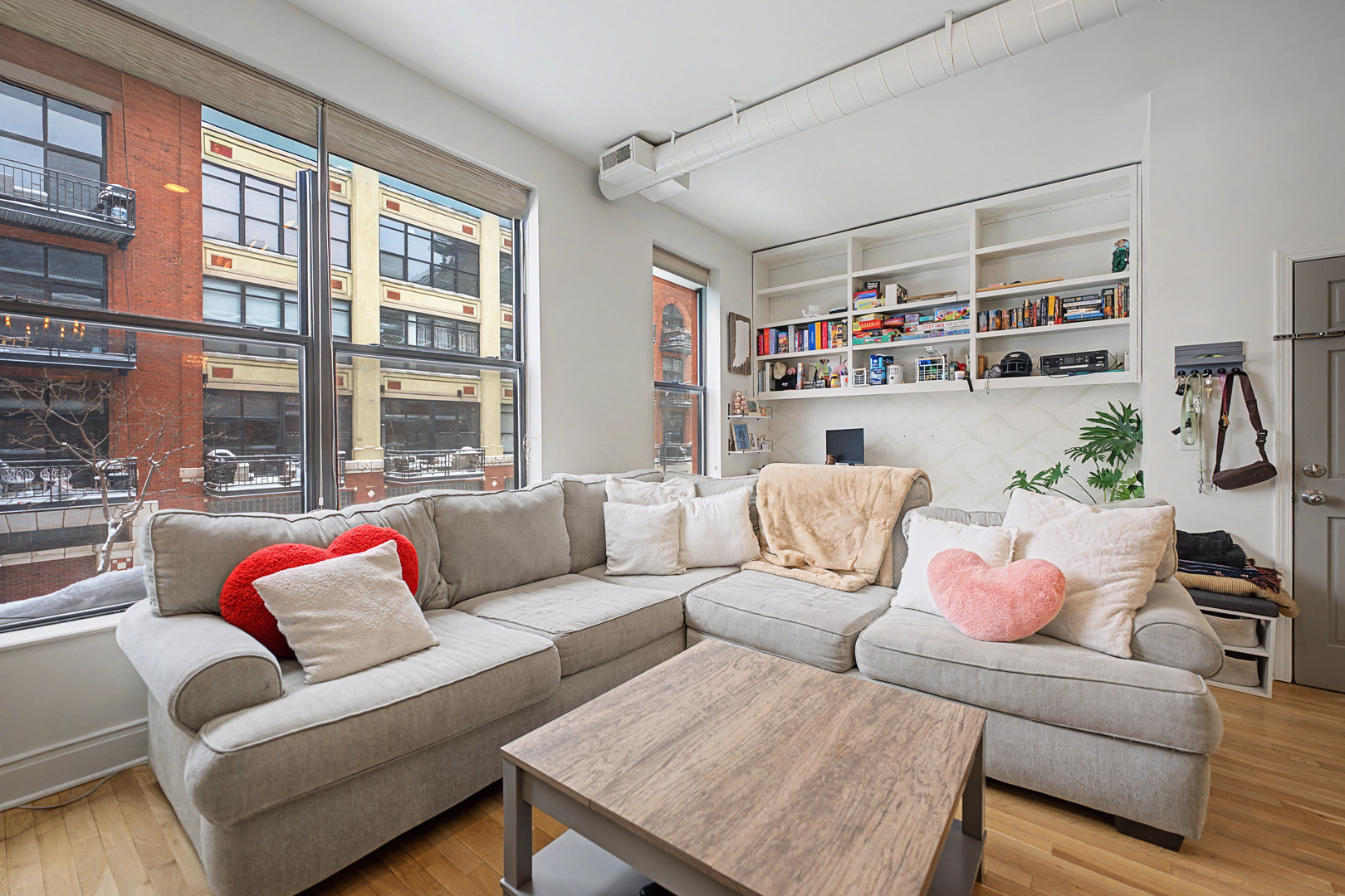 832 W Adams Street 2