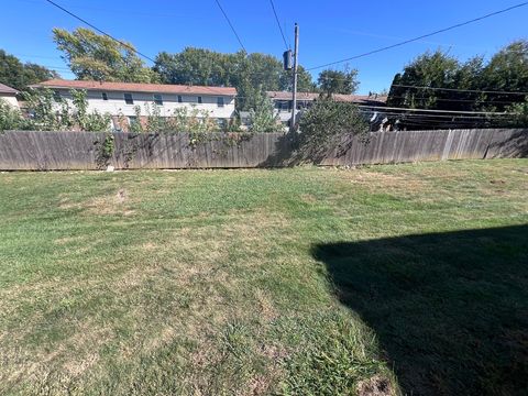 Tiny photo for 2613 Hawthorne Drive, Bettendorf, IA 52722 (MLS # 12600116)