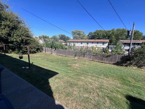 Tiny photo for 2613 Hawthorne Drive, Bettendorf, IA 52722 (MLS # 12600116)