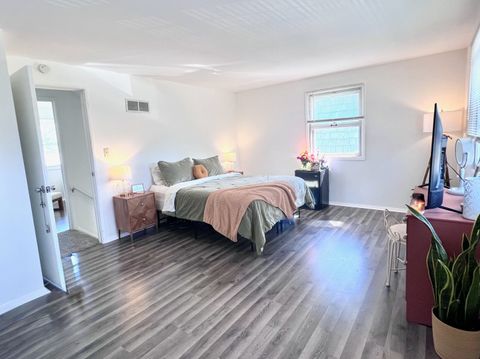 Tiny photo for 2613 Hawthorne Drive, Bettendorf, IA 52722 (MLS # 12600116)