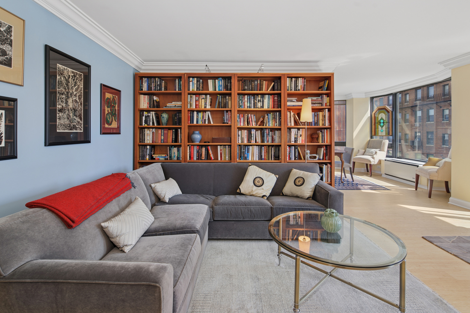 1555 N Astor Street 12SE