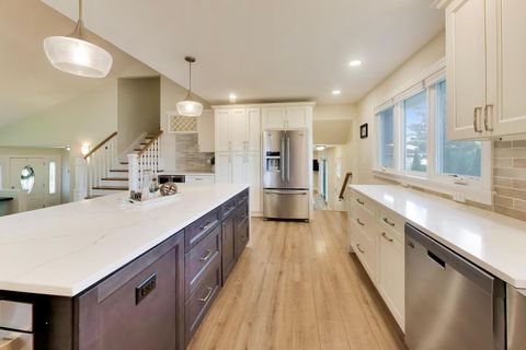 Tiny photo for 2003 E Lillian Lane, Arlington Heights, IL 60004 (MLS # 12671375)