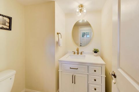 Tiny photo for 2003 E Lillian Lane, Arlington Heights, IL 60004 (MLS # 12671375)