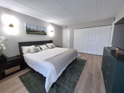 Tiny photo for 512 Redondo Drive #409, Downers Grove, IL 60516 (MLS # 12732897)