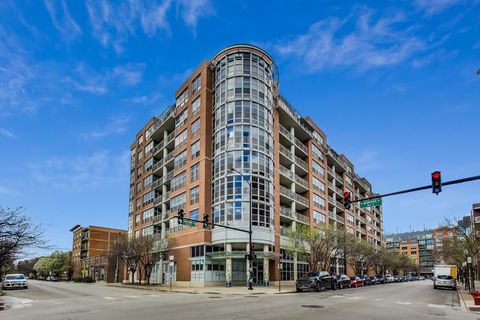 Photo of 1200 W MONROE Street #612, Chicago, IL 60607 (MLS # 12603176)
