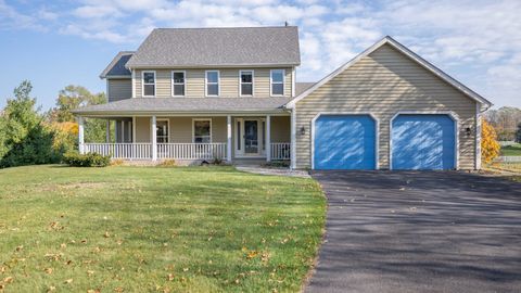 Photo of 53 Ponderosa Drive, Yorkville, IL 60560 (MLS # 12494296)