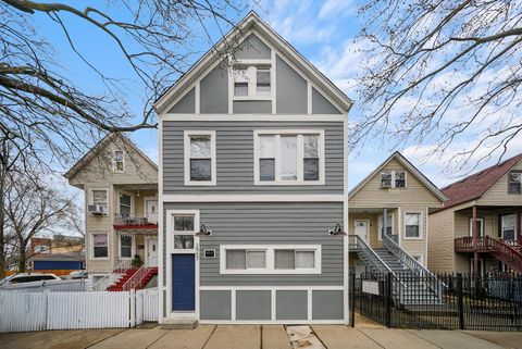 2957 N Avers Avenue Chicago IL 60618