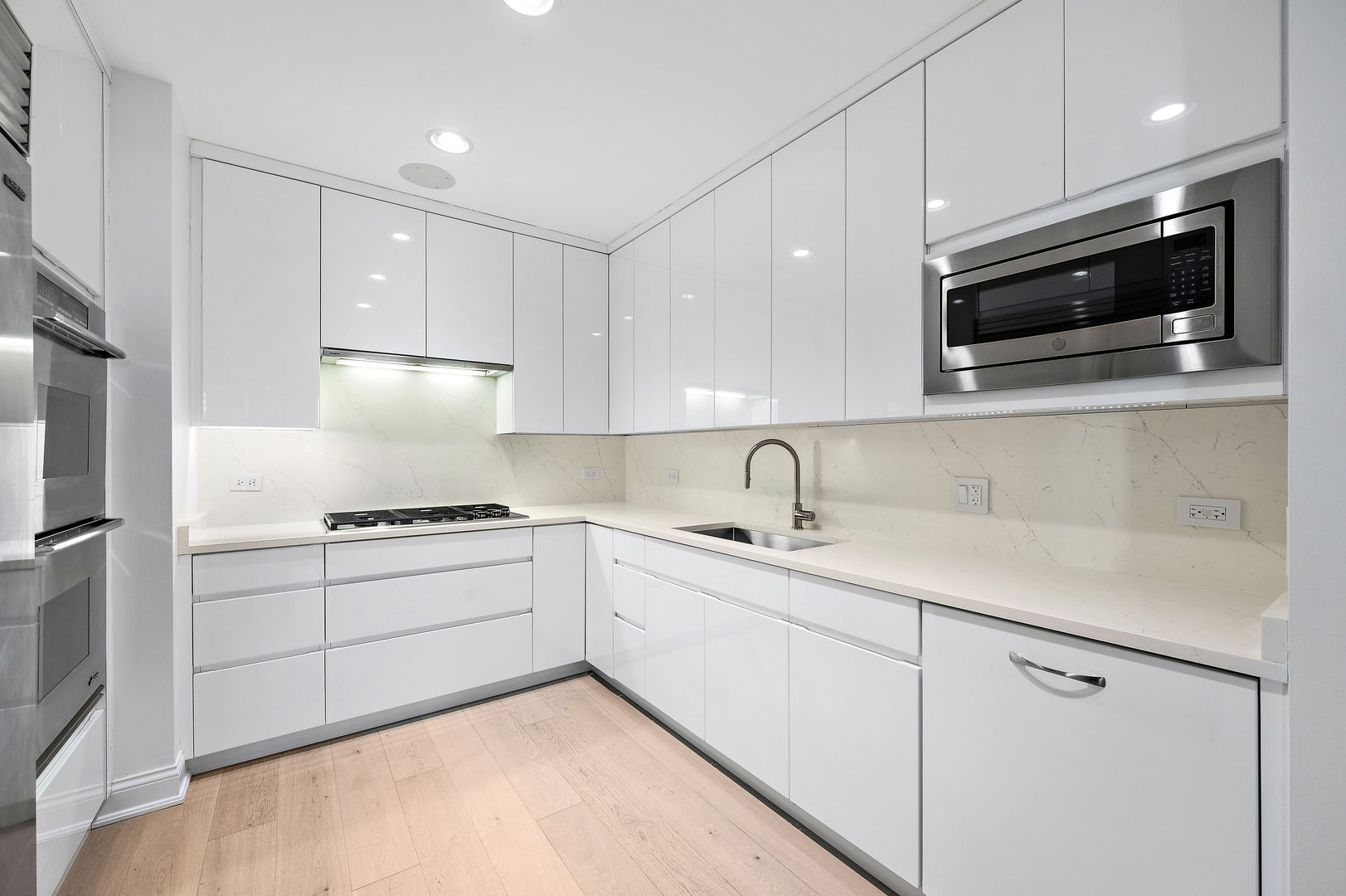 55 E Erie Street 1403