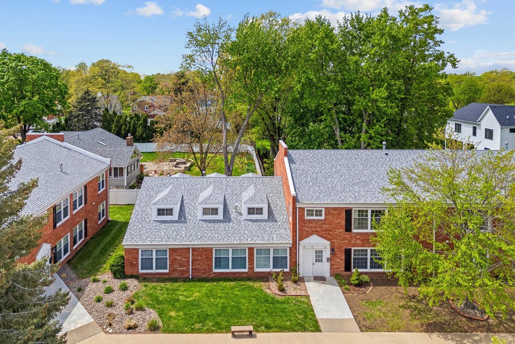 3215 E Locust Street 15