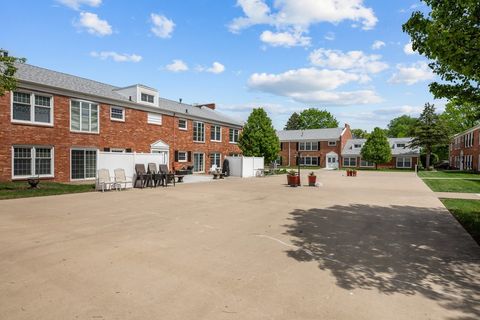 Tiny photo for 3215 E Locust Street #15, Davenport, IA 52803 (MLS # 12632502)