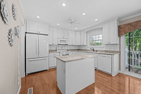 Tiny photo for 3215 E Locust Street #15, Davenport, IA 52803 (MLS # 12632502)