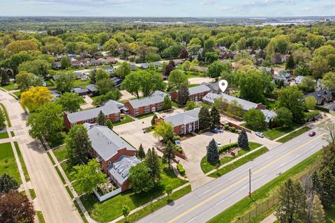 Tiny photo for 3215 E Locust Street #15, Davenport, IA 52803 (MLS # 12632502)