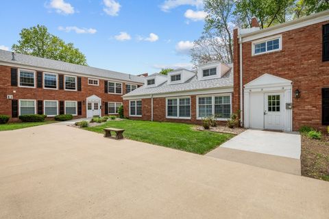 Tiny photo for 3215 E Locust Street #15, Davenport, IA 52803 (MLS # 12632502)