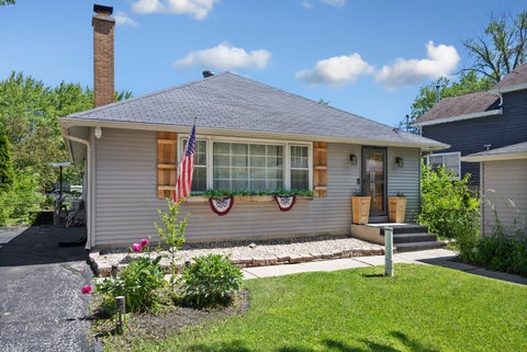 Photo of 26278 W Blackhawk Avenue, Ingleside, IL 60041 (MLS # 12575356)