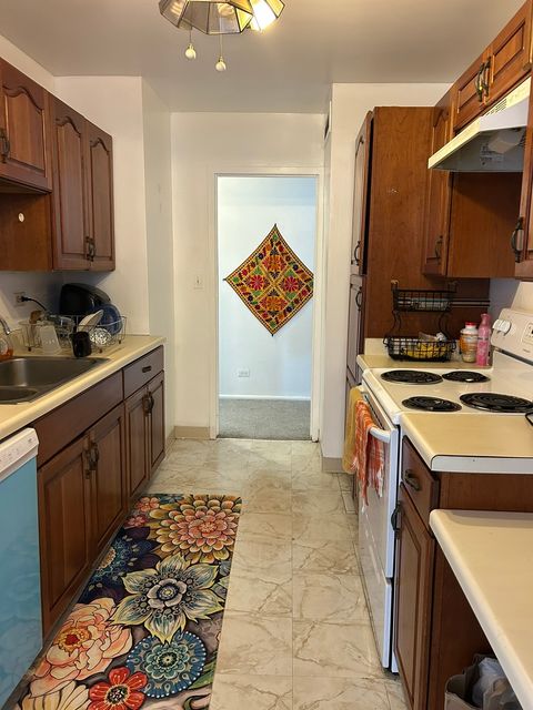 Tiny photo for 6301 N Sheridan Road #6O, Chicago, IL 60660 (MLS # 12604048)