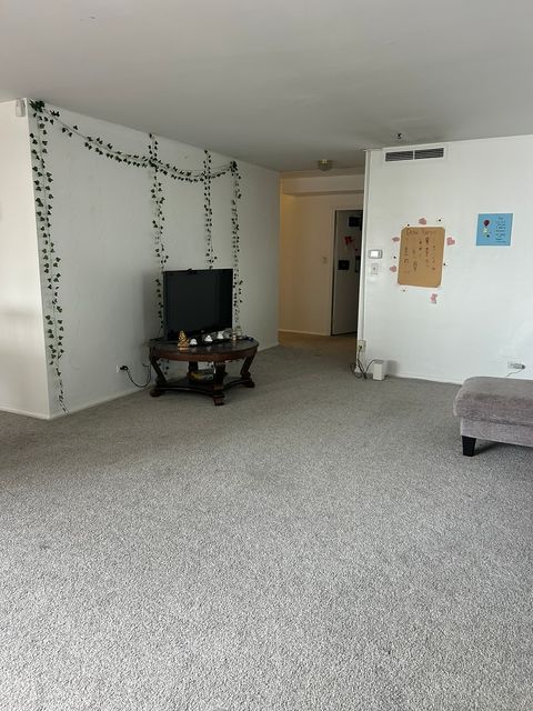 Tiny photo for 6301 N Sheridan Road #6O, Chicago, IL 60660 (MLS # 12604048)