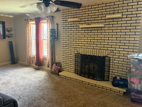 Tiny photo for 804 E Clark Street, WestFrank, IL 62896 (MLS # 100000115)