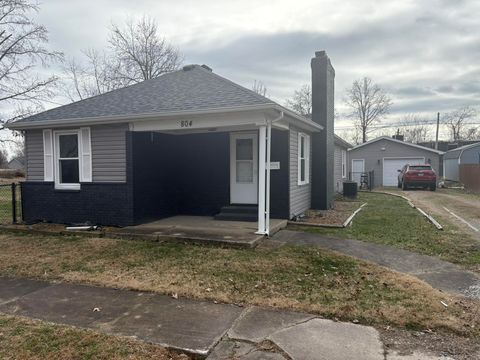 Tiny photo for 804 E Clark Street, WestFrank, IL 62896 (MLS # 100000115)