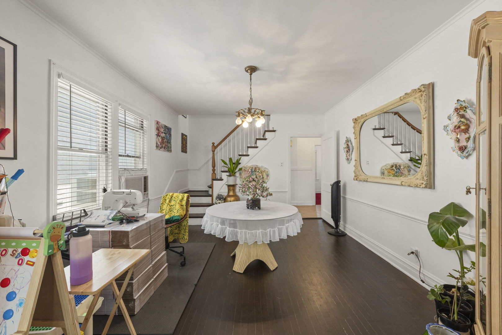 2709 N 76th Court