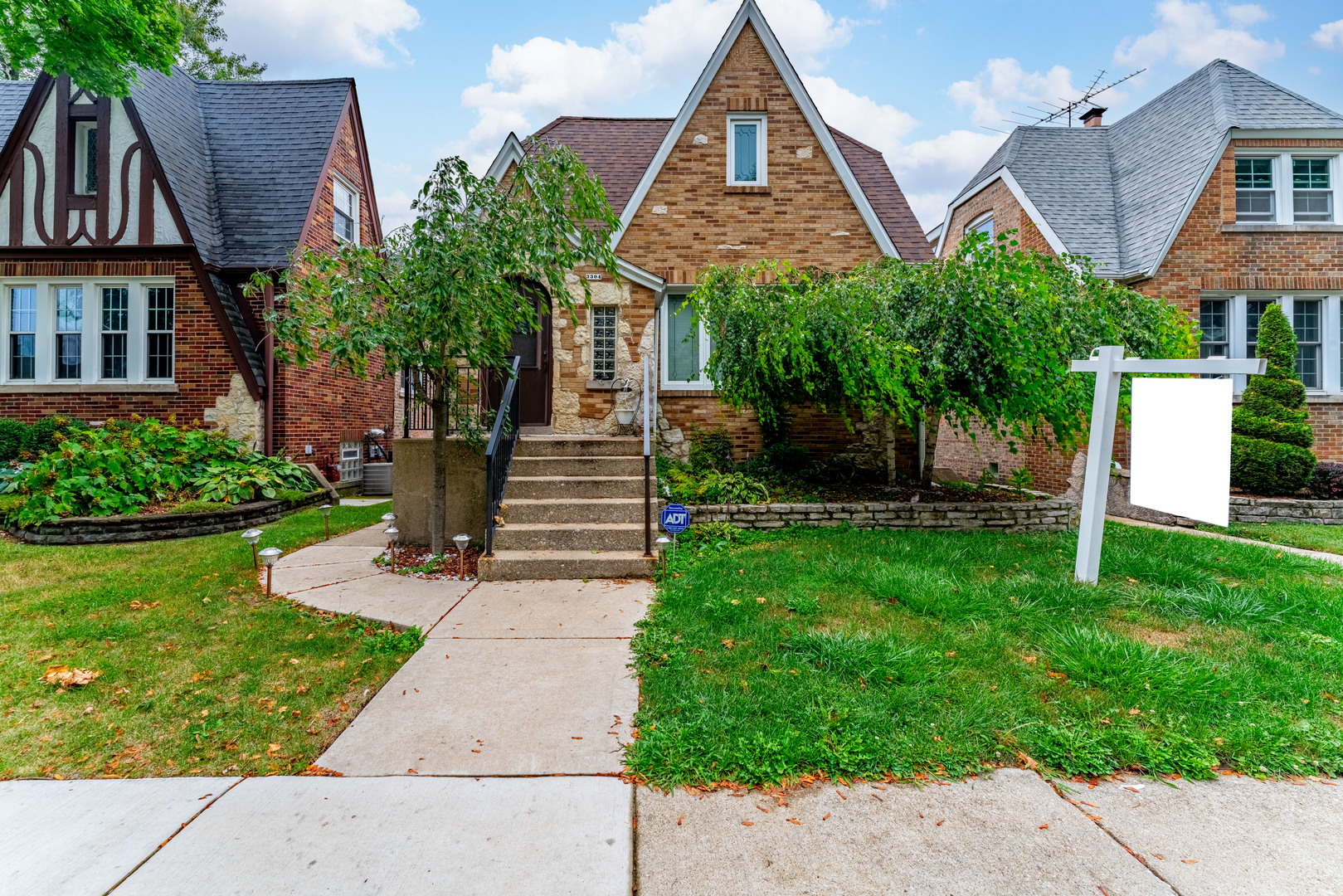 View Chicago, IL 60634 house