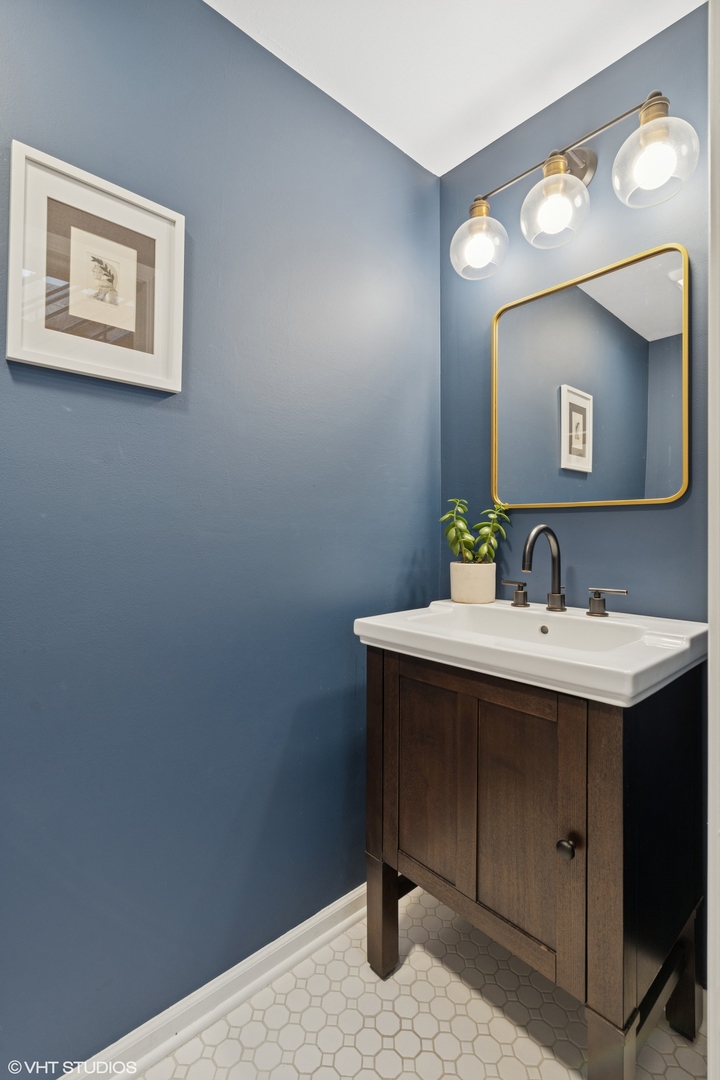 1740 N Marshfield Avenue 29