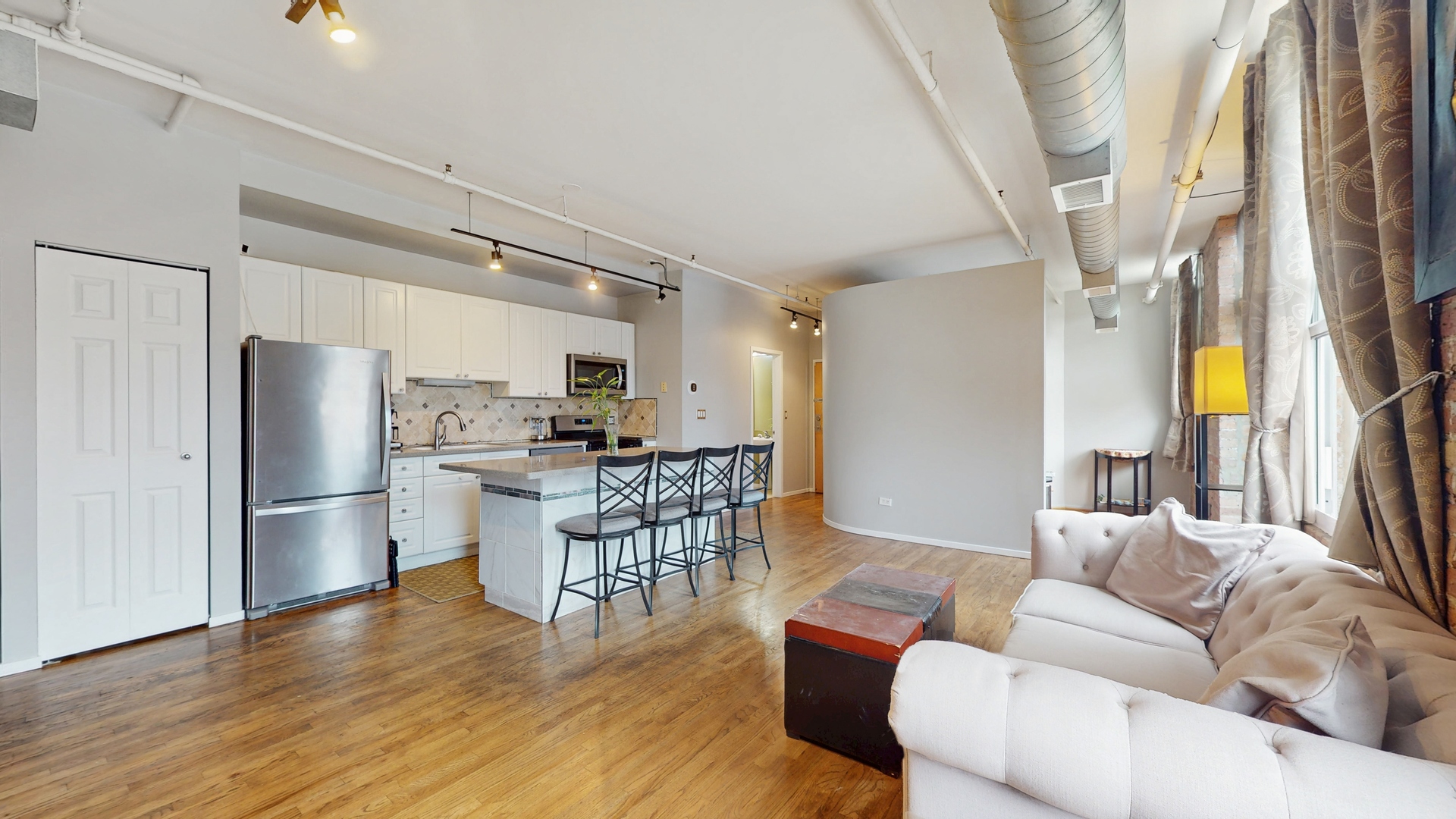 420 S CLINTON Avenue 704A