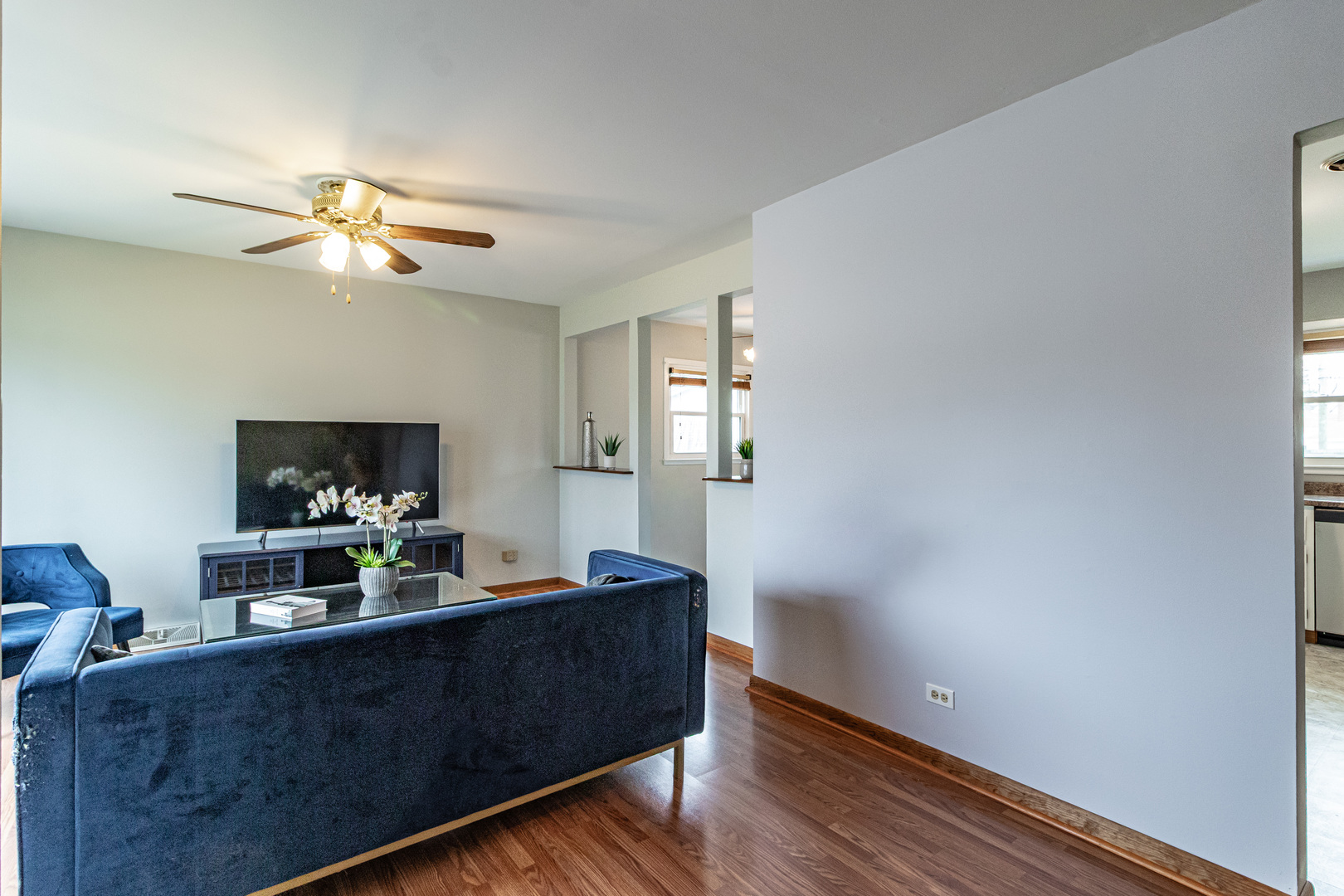 325 N Emerald Avenue